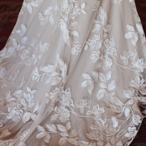 WTOO Ivory Paloma Wedding Dress - Size 8 - Picture 7 of 7